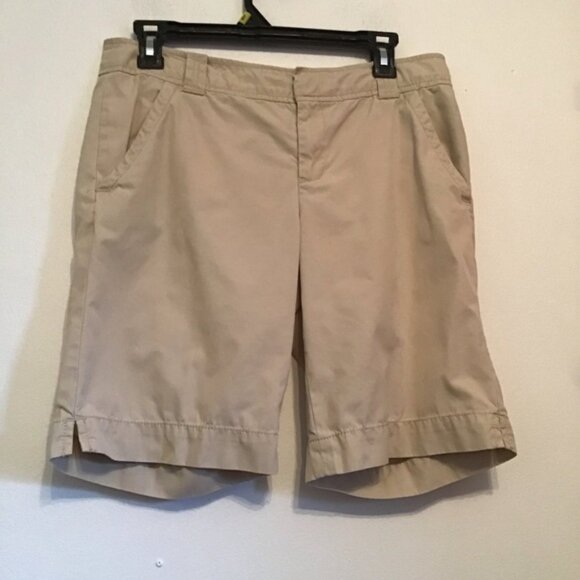 Lily Pulitzer Khaki Bermuda Shorts Cream - Picture 5 of 8
